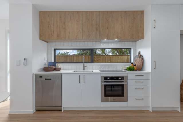 9/624A Queen Street East Levin_1