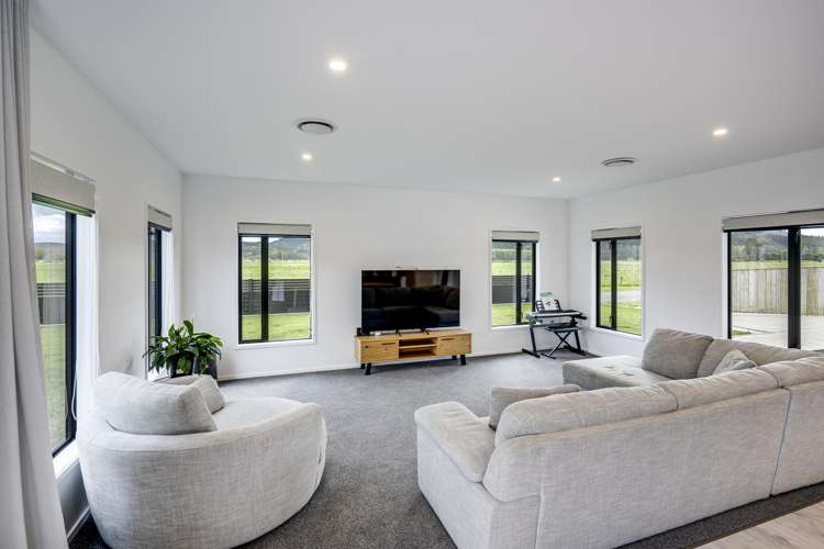 29 Pohutukawa Drive Bay View_10