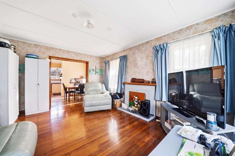 9 Clutha Crescent Clover Park_3
