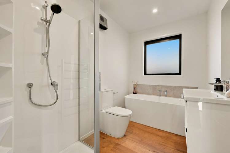 178 Burdon Loop Lake Hawea_25
