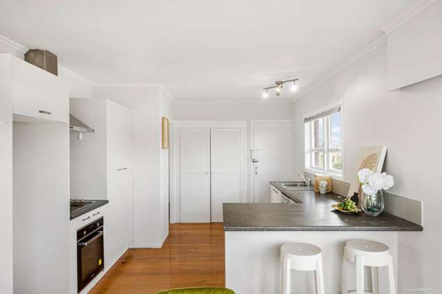 2/4 Roseburn Place Pakuranga_4