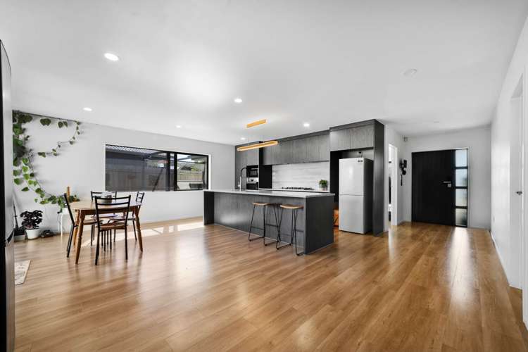 15 Opouatu Avenue Glenbrook_4