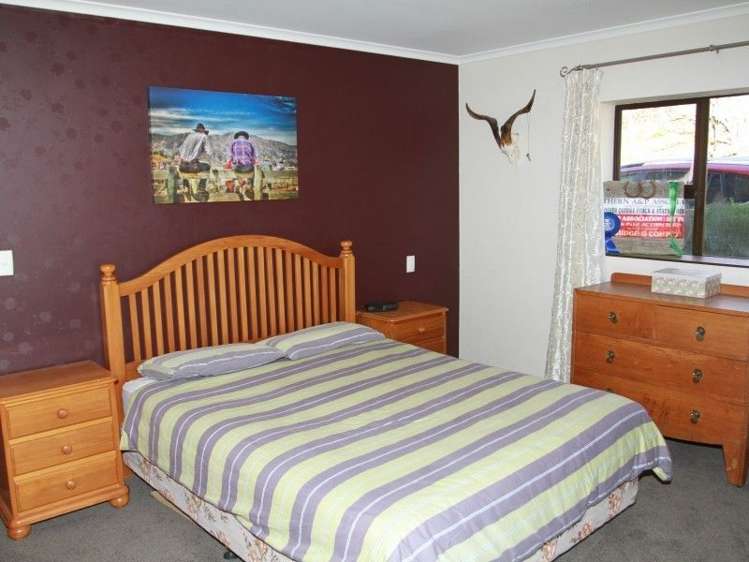 20 Three Mile Bush Road Pleasant Point_12