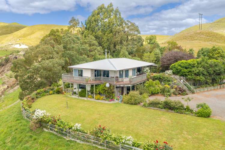 372 OngaOnga Road Waipawa_0