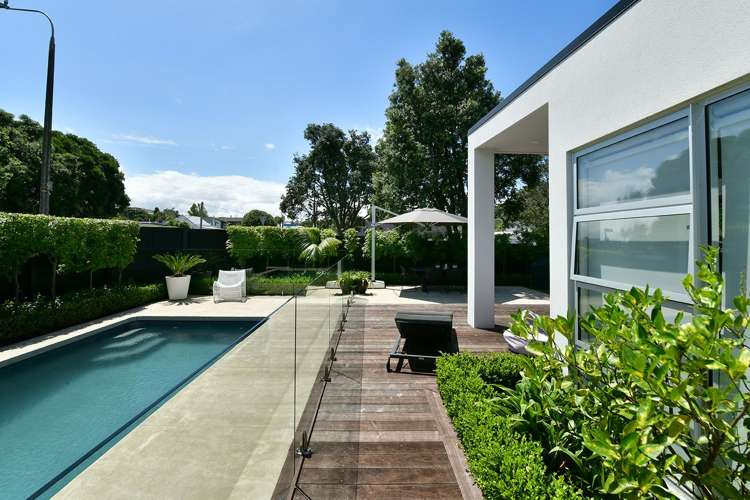 52 Walton Street Red Beach_31