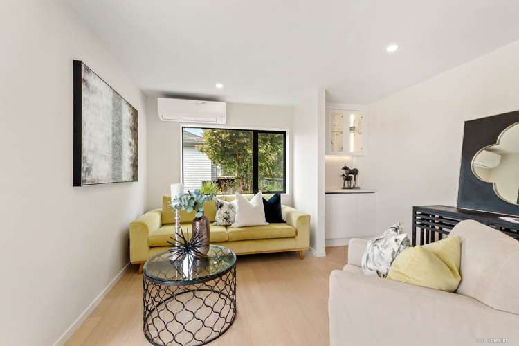 10 Copperfield Terrace Mellons Bay_18