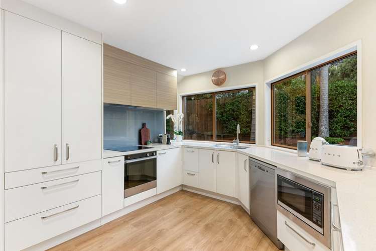 2/66 Haseler Crescent Howick_9