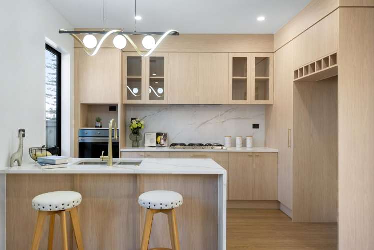 1-4/97 Olsen Avenue Hillsborough_11