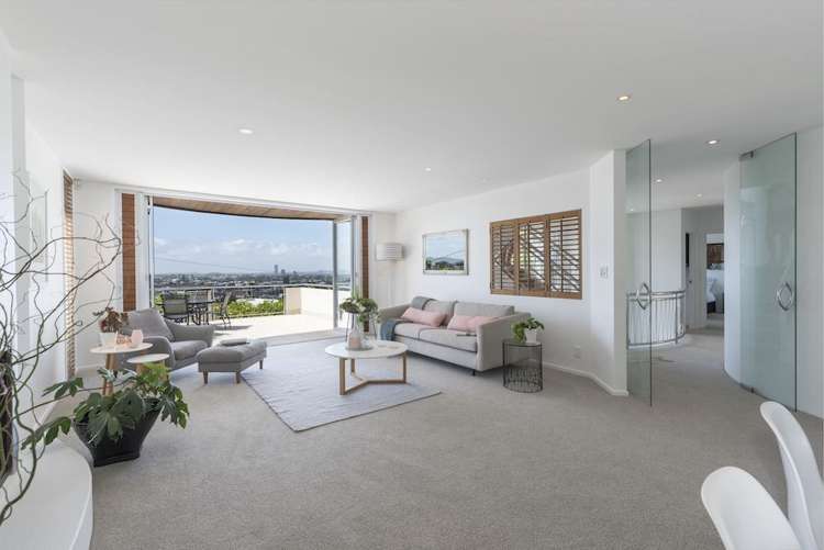 1 Parr Terrace Castor Bay_2