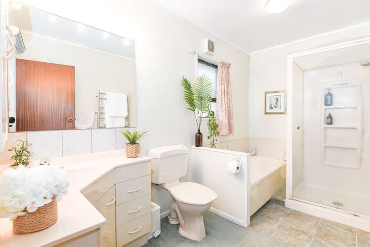 13 Gwendoline Street Glenholme_10