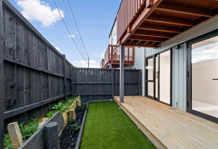 10/17 Parker Avenue New Lynn_11