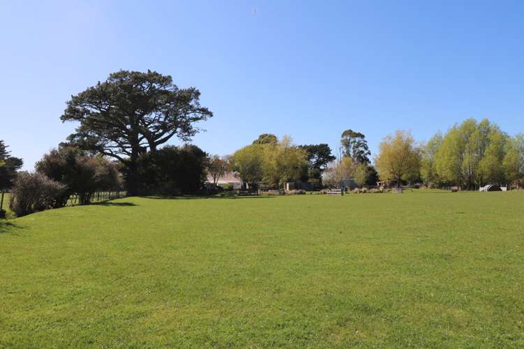 153 Chester Road Carterton_24