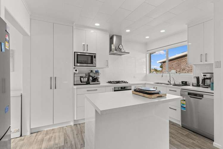 6 Julian Place Westown_5