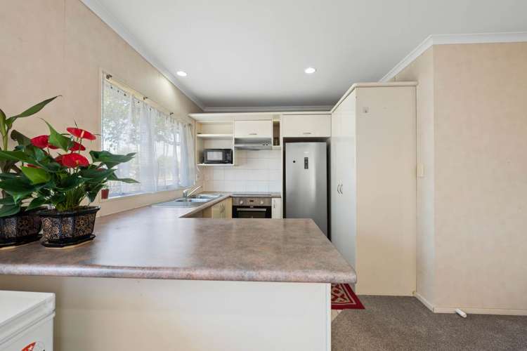 1 Borris Close East Tamaki_12