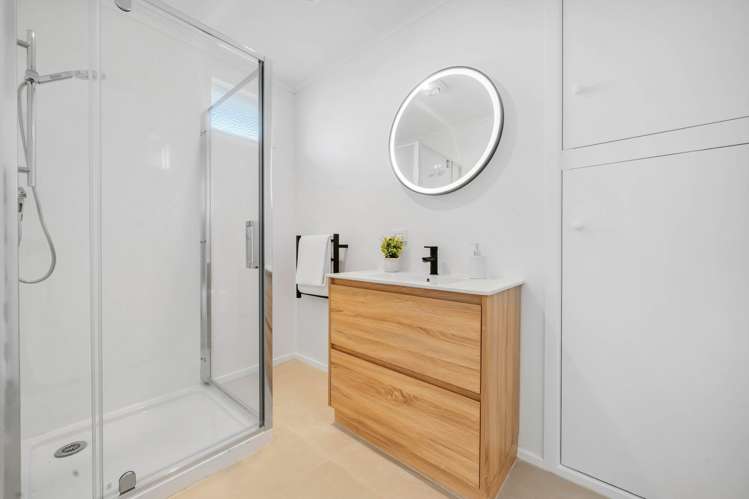 40 Caronia Crescent Lynfield_14