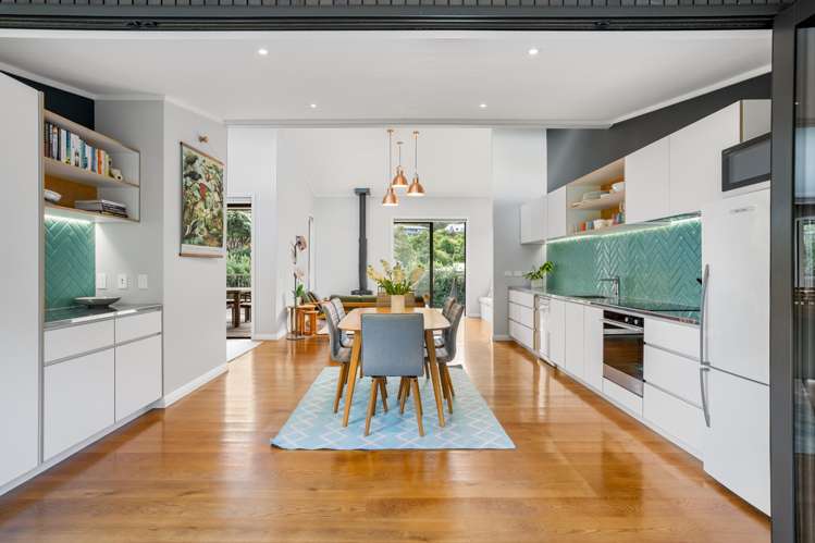 200 Onemana Drive Onemana_11