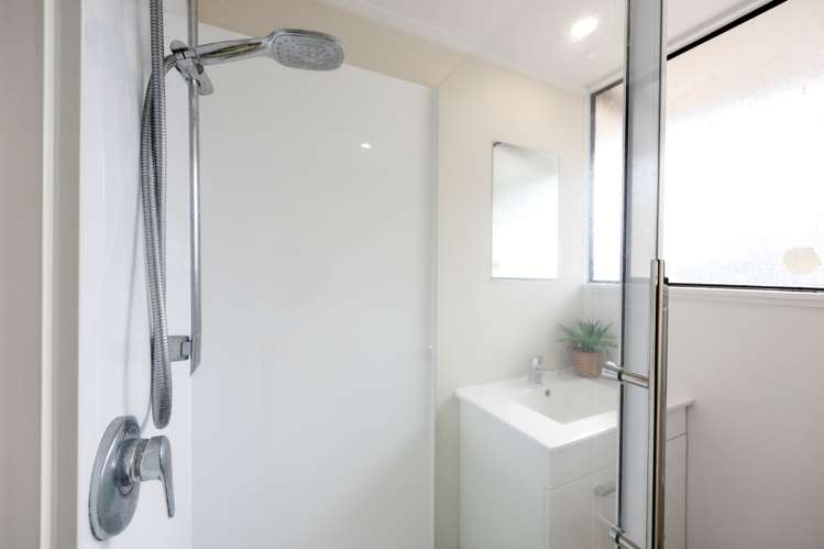 14 Tupelo Street Pukete_11