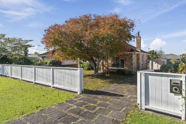 74 Neil Avenue Te Atatu Peninsula_1