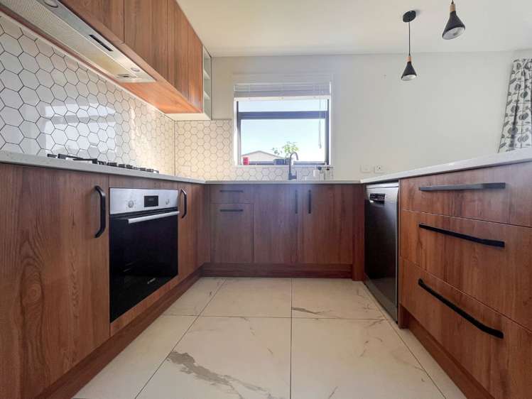 6 Dianthus Place Wigram_3