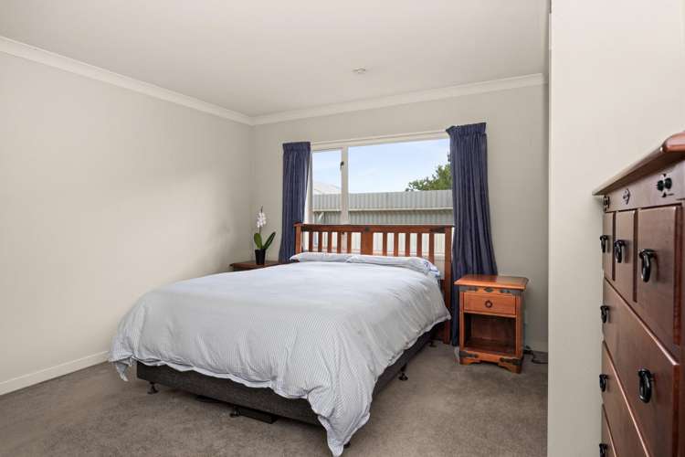 810a Cook Place Raureka_9