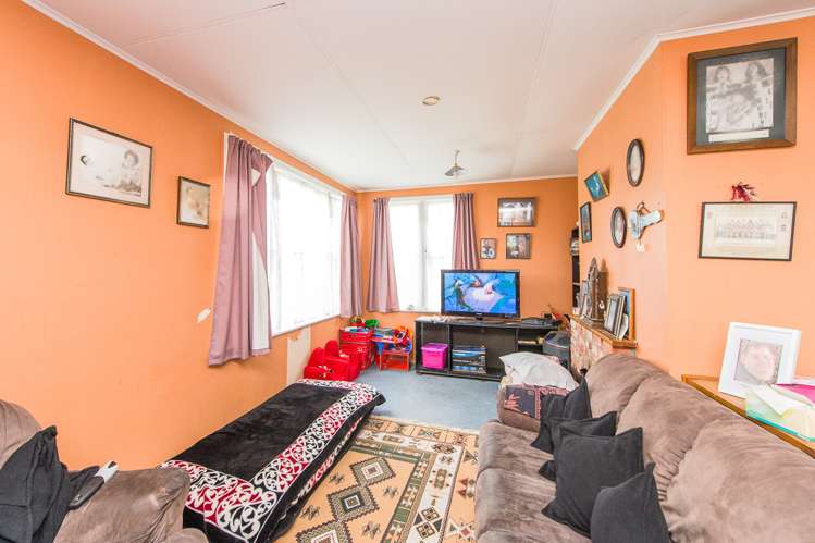 2 Gibbons Crescent Castlecliff_3