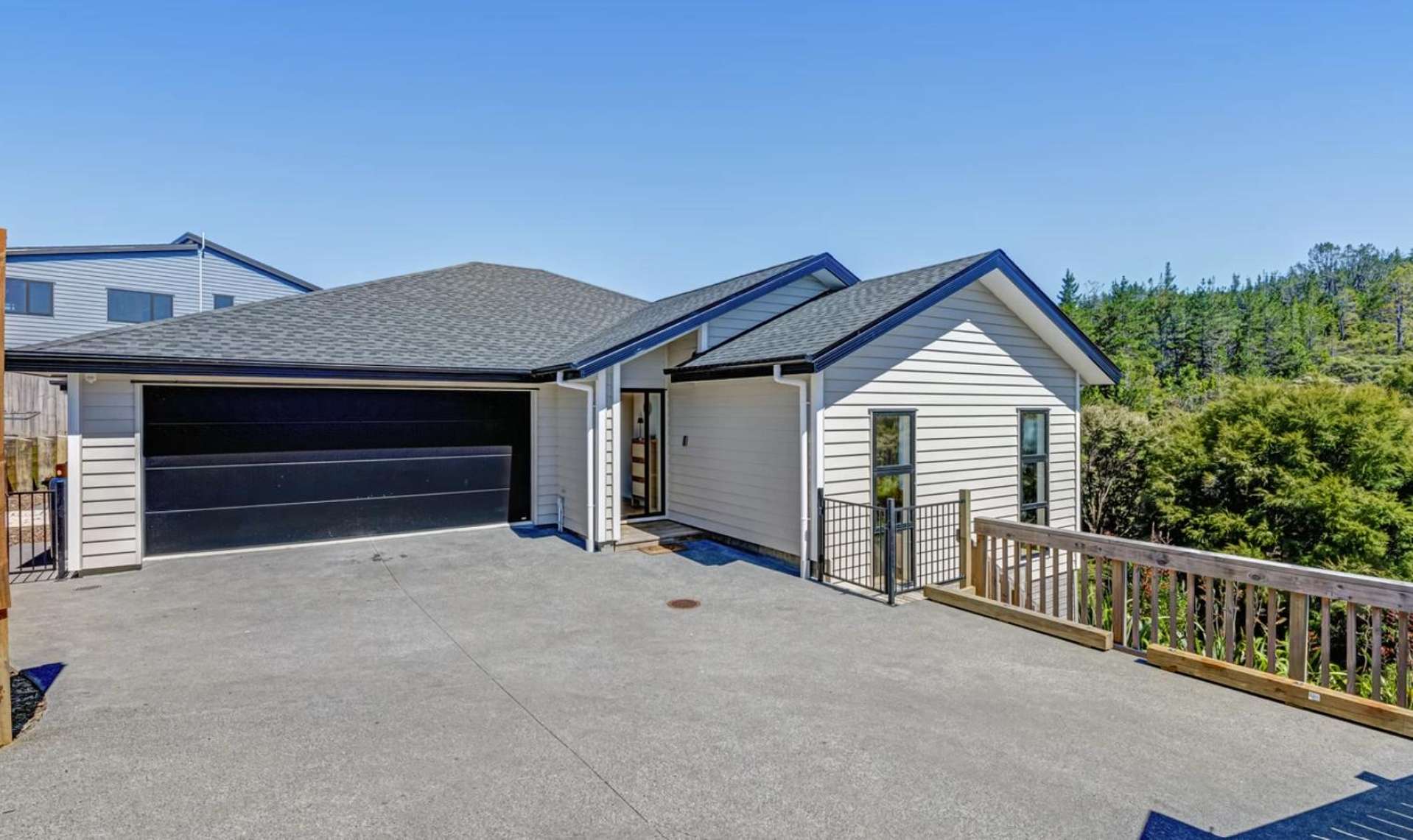 63 Pacific Heights Road Orewa_0