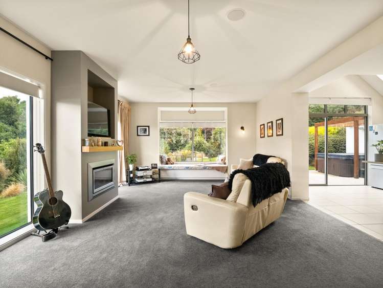 10 Glenfinlass Street Company Bay_3