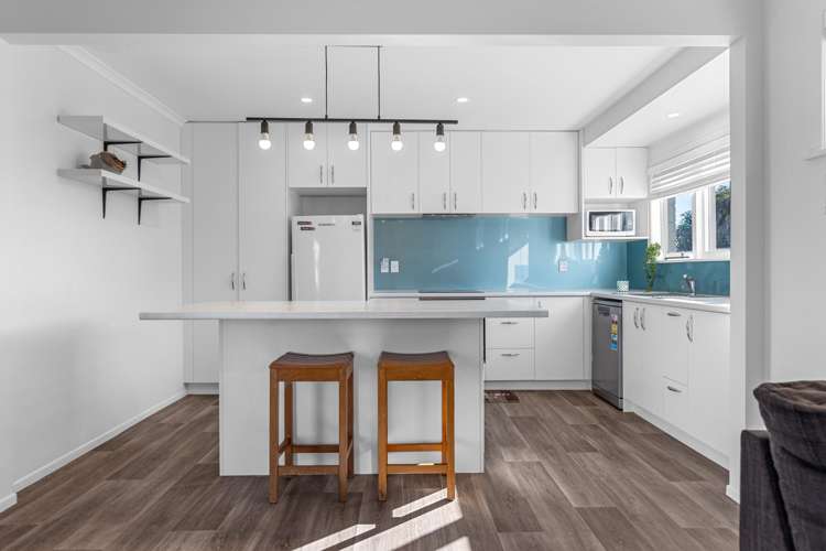 29 Henderson Crescent_0