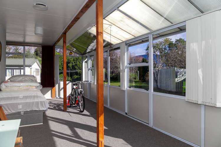 27 Feary Crescent Takaka_13