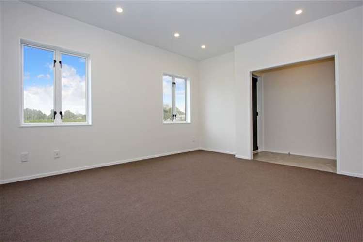 7 Stitchbird Crescent Papakura_5