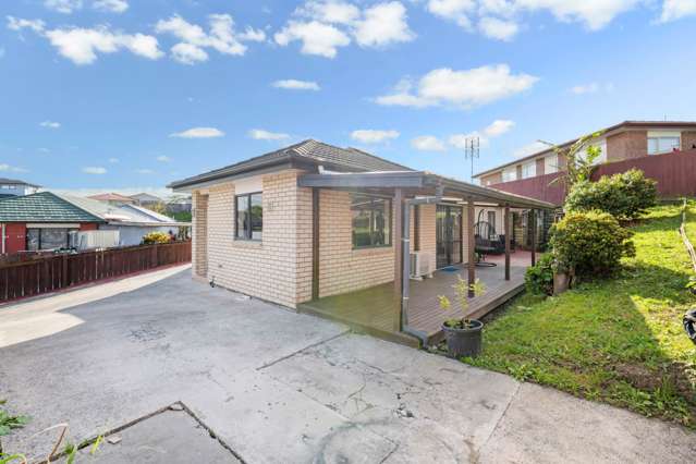 94 Robert Skelton Place Clendon Park_2