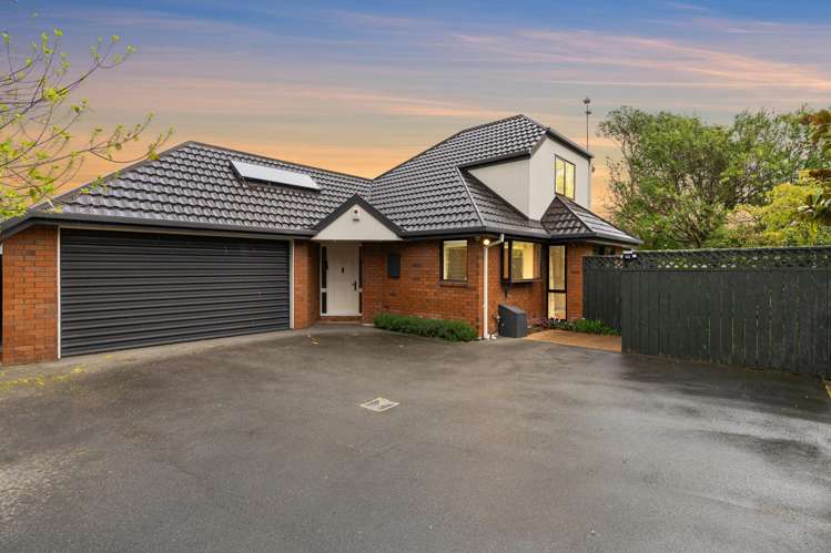 2/19A Brodie Street_0