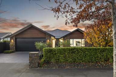 44 Bronco Drive_2