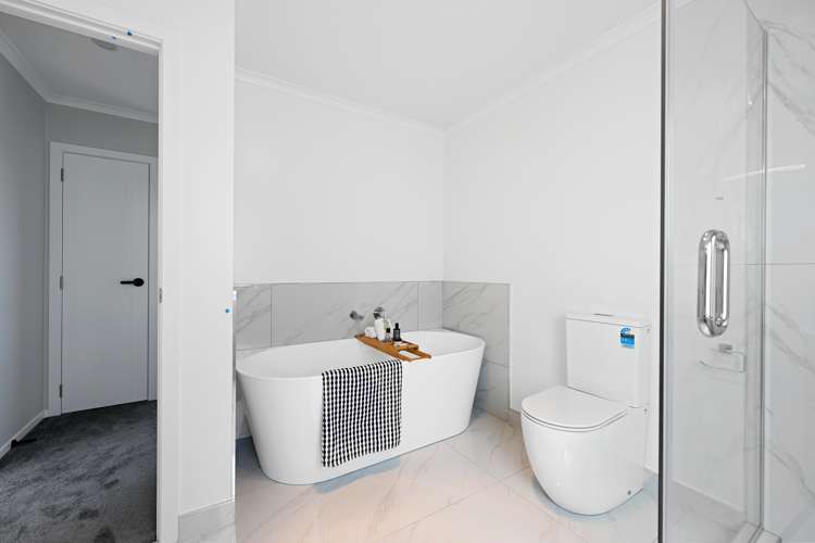 3 Earp Crescent Chartwell_16