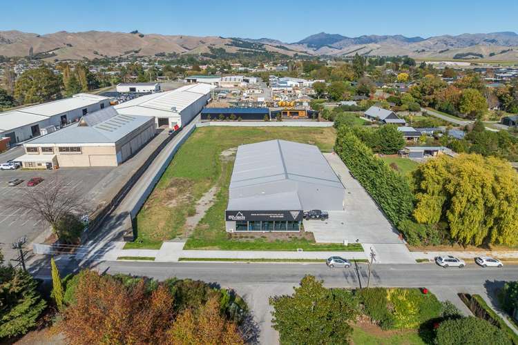 30 Waters Avenue Burleigh_11