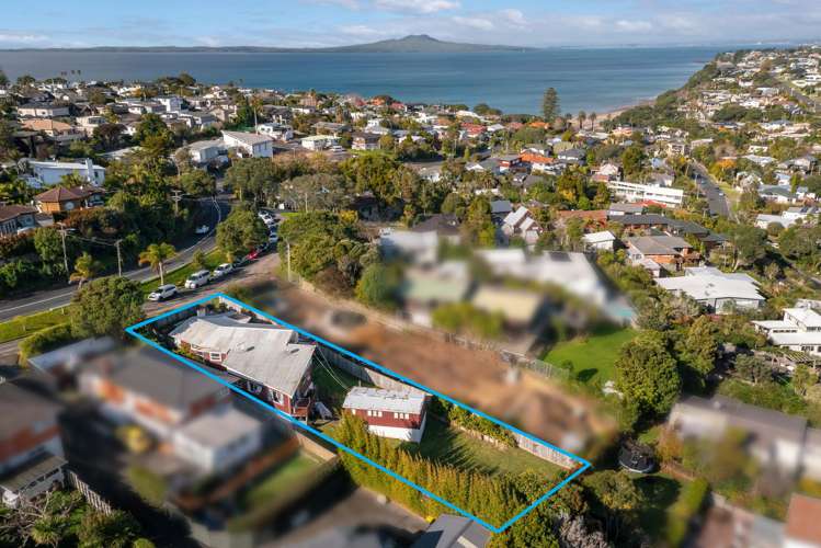 522 Beach Road Murrays Bay_23