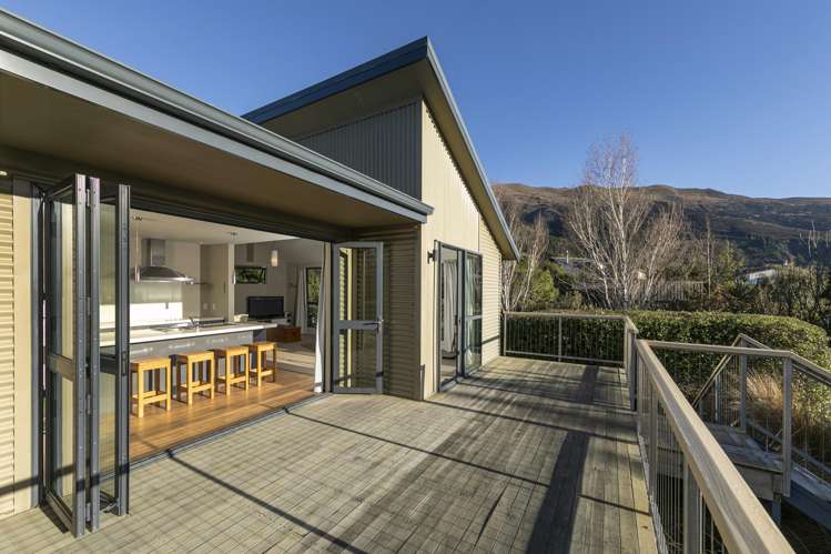 35 Parry Crescent Lake Hawea_13