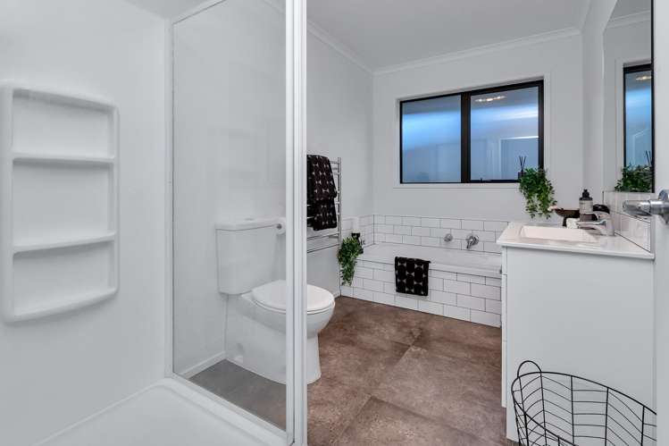 10 Suncrest Lane Port Whangarei_12