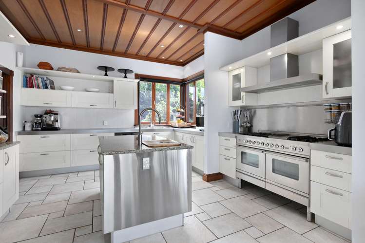 1829F Cambridge Road Karapiro_11