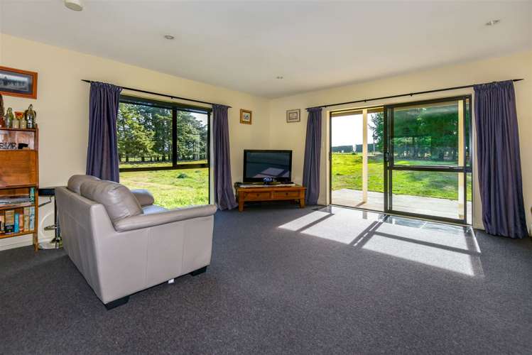 352 Knyvetts Road Southbridge_4