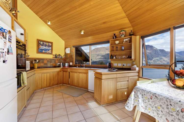 26 Mckerrow Place Fernhill/Sunshine Bay_4