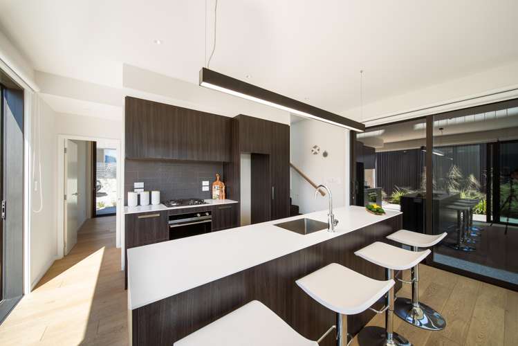 27 Falconer Rise Jacks Point_9