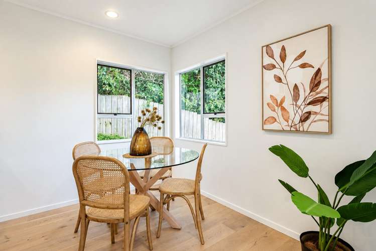 2/54 Stapleford Crescent Browns Bay_6