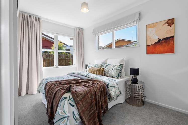 3/5 Empire Road Orewa_11
