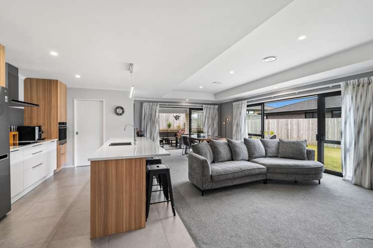 3 Olney Court One Tree Point_6