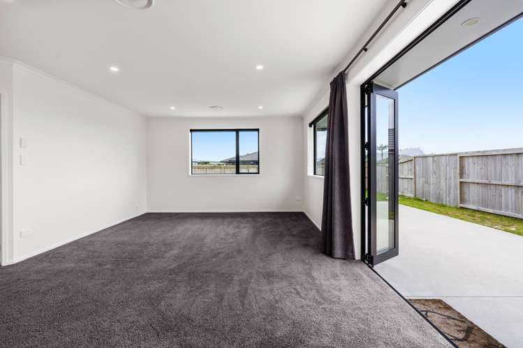 31 Saint Michael Crescent One Tree Point_9