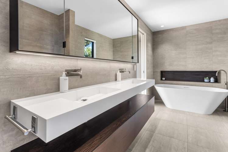3 Inverness Lane Redcliffs_13