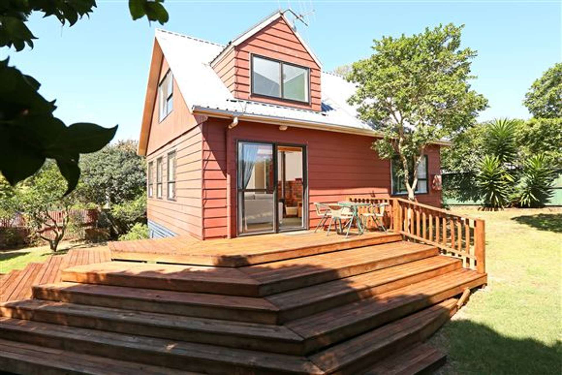 2/80 Sylvan Crescent Te Atatu South_0