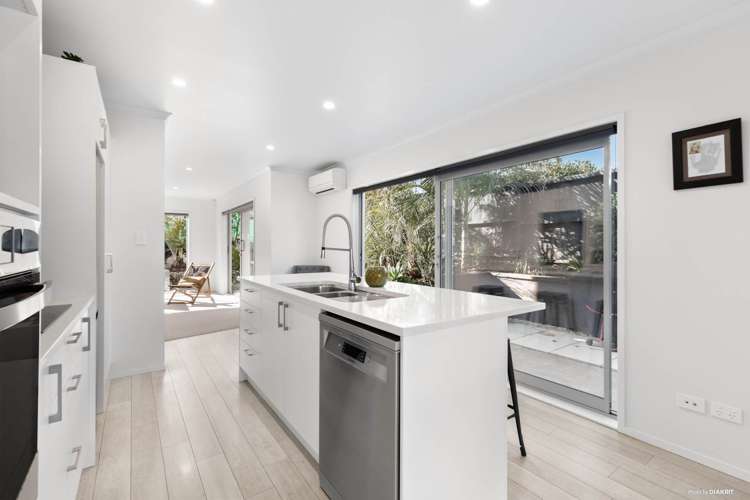 4 Karauria Lane Orewa_20