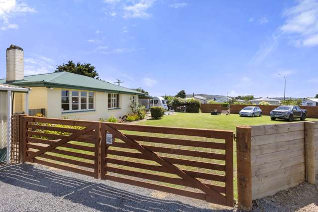 74 Wainui Road Raglan_1